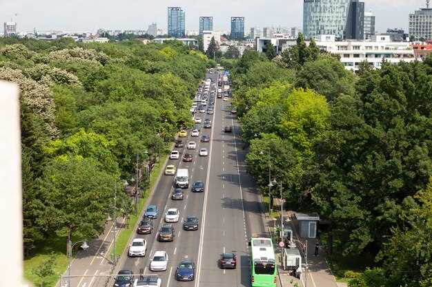 Условия работы и заработка в таксопарках Екатеринбурга