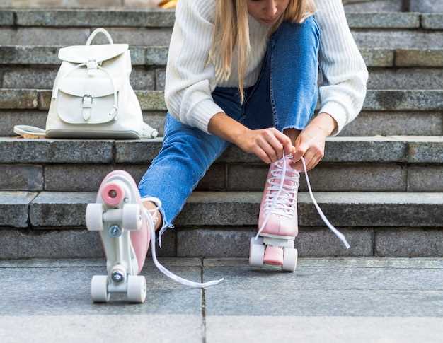 Лучшие способы ухода за белыми кроссовками от Adidas