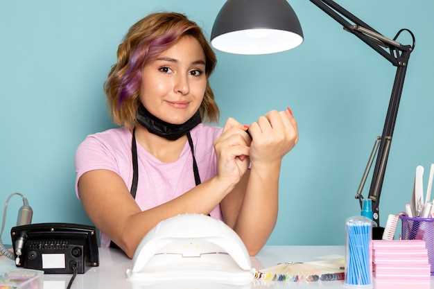 Топ-6 моделей ламп для маникюра с УФ и LED режимами