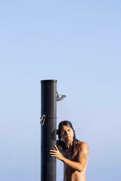 Установка и обслуживание душевых кабин для дачи