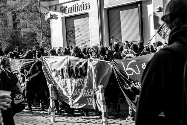 Характерные черты антивоенных протестов в современном обществе