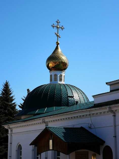 Структура синагоги: как расположение и дизайн бимы влияет на богослужение