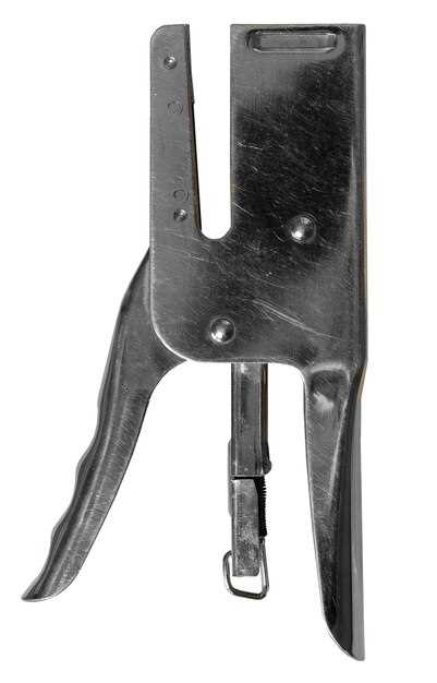 Материалы и их влияние на прочность зажимных устройств