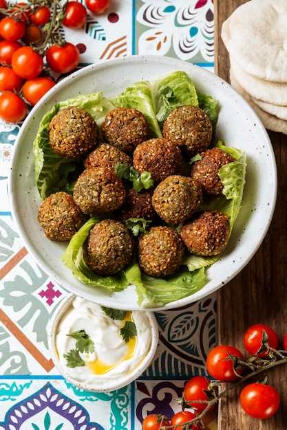 Мини-фалафель с тахини: простой и вкусный рецепт