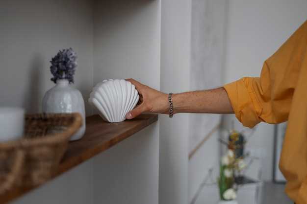 Декорирование полок: как сделать их стильными и функциональными