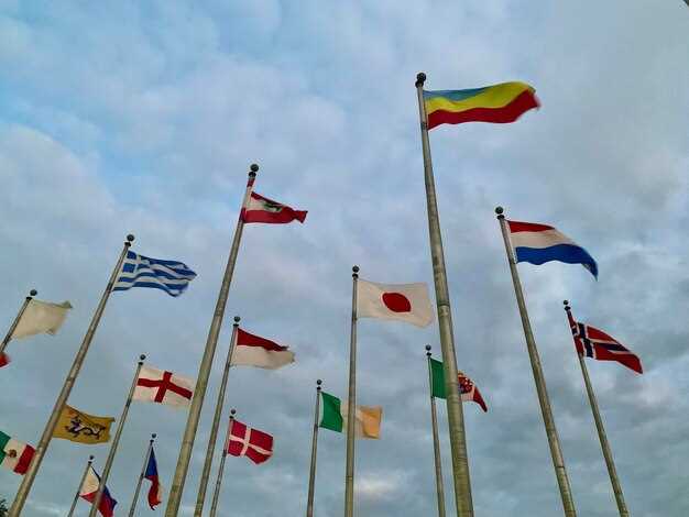 Символика и значение флагов в разные исторические эпохи