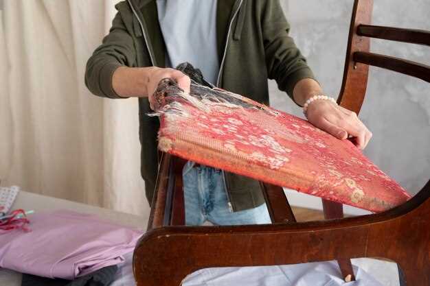 Техника покраски и обивки старой мебели: пошаговая инструкция