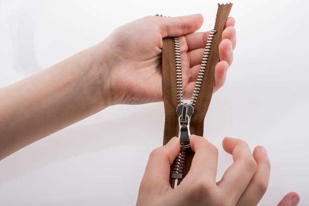 Шаги по вшиванию потайной молнии в одежду