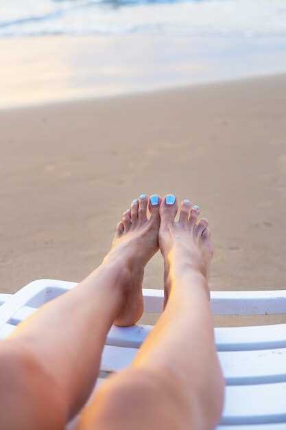 Идеи дизайна ногтей для пляжа: яркие акценты на лето