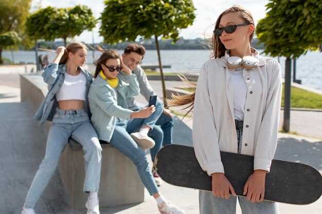 Как знаменитости скрывают свои отношения от публики