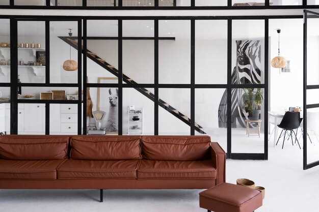 Идеи по расстановке мебели в индастриал интерьере