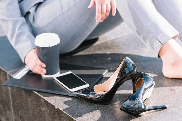 Тренды 2023: Модные стили офисных балеток