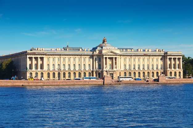 Путеводитель по культурным учреждениям России для изучения истории