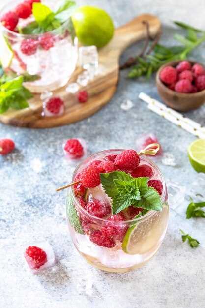 Пошаговый процесс приготовления малинового дайкири