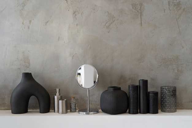 Металлические акценты: как расставить их в интерьере