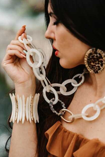 Модные украшения 2025: главные тренды и новинки