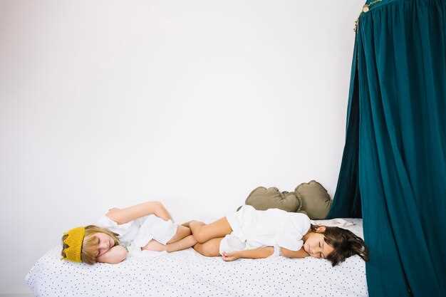 Как выбрать безопасную и удобную кроватку для новорожденного?