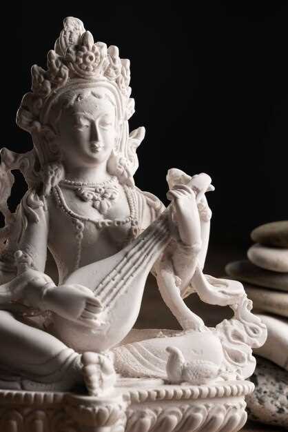 Сравнение основных богов Индии и их поклонение