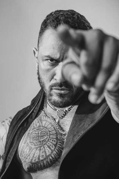 Как выбрать мастера для реалистичной татуировки портрета