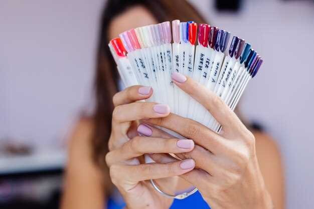 Как выбрать подходящие nail-стикеры под стиль и настроение