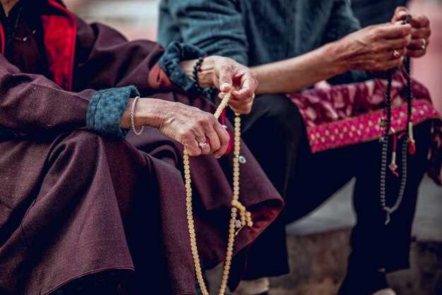 Как личные истории святых формируют общественное мнение