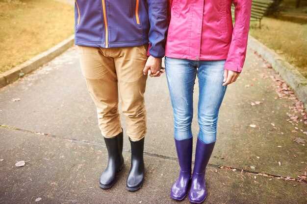 Резиновая обувь: от дождевиков до модных трендов