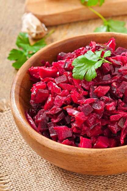 Как приготовить салат из свеклы с козьим сыром и орехами