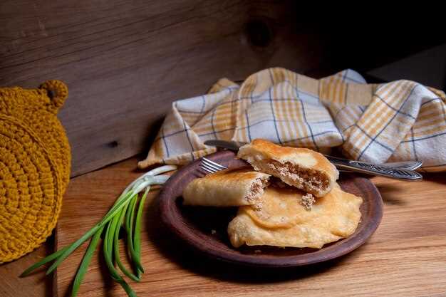 Идеи для подачи слоеных пирожков с мясом на праздничный стол