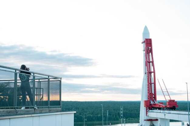 Сотрудничество SpaceX с NASA и другими агентствами
