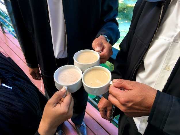Как концепция третьего места влияет на атмосферу кофеен Starbucks