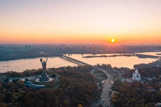 Города, названные в честь великих правителей: примеры и судьбы