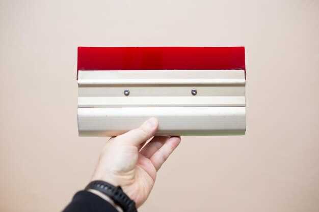 Техника нанесения: пошаговая инструкция по поклейке стеклообоев