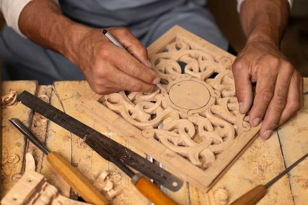 Резные алтариумы: искусство и традиции