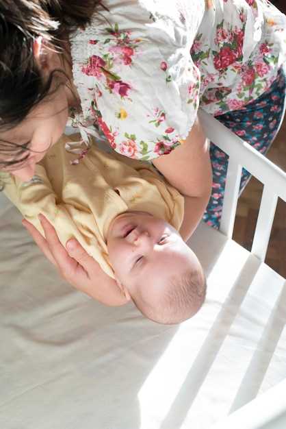 Рекомендации по уходу за котенком в первый месяц жизни