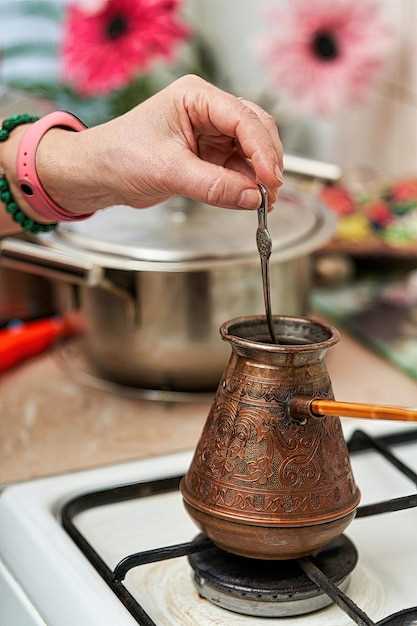 Материалы турок для кофе: преимущества и недостатки