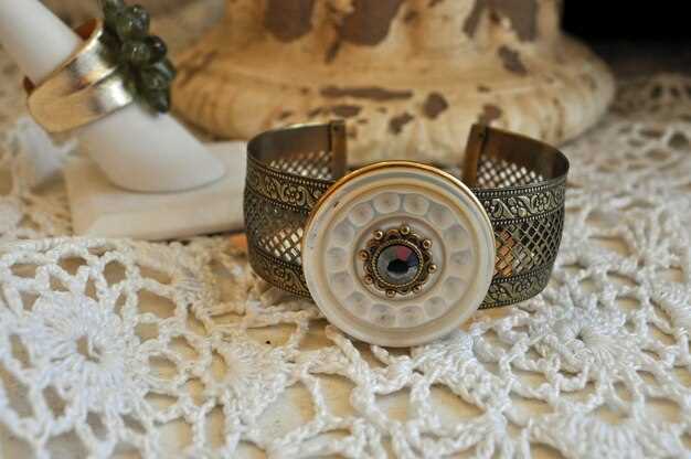 Где находить качественные винтажные аксессуары