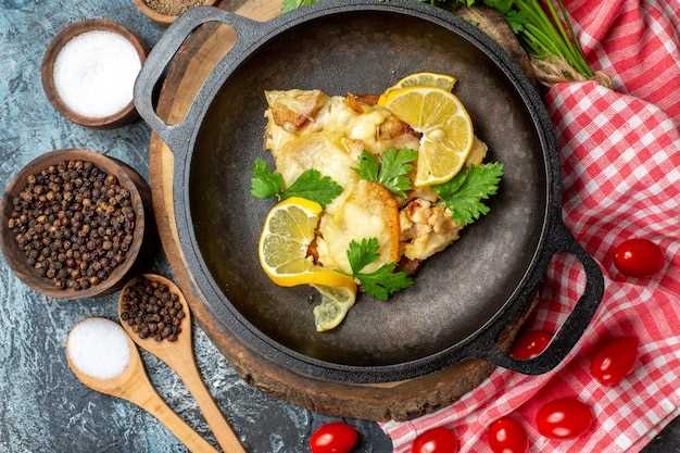 Пошаговый рецепт запечённой трески с лимоном и специями