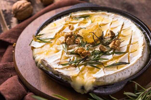 Как правильно запечь халлуми с медом и орехами для ужина